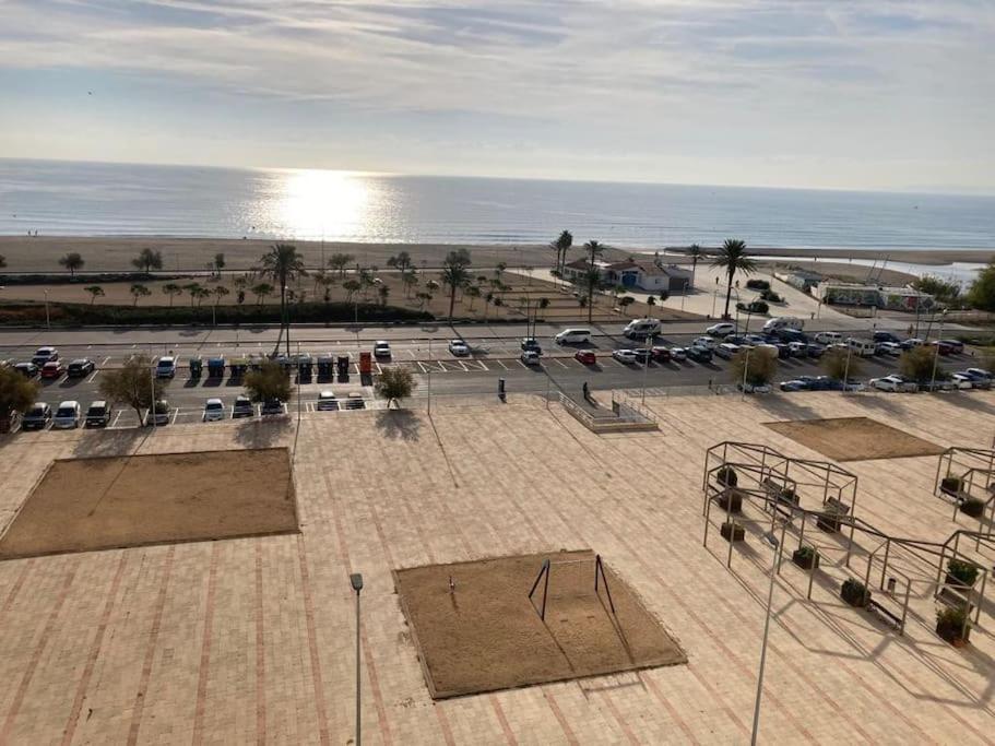 Vistas Frontales Al Mar Apartment Empuriabrava Exterior photo
